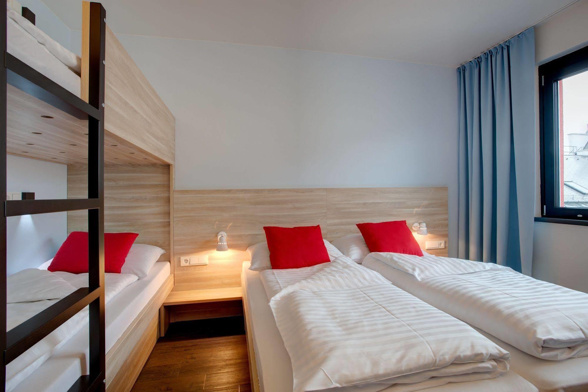 Hotel Meininger Downtown Franz Viena